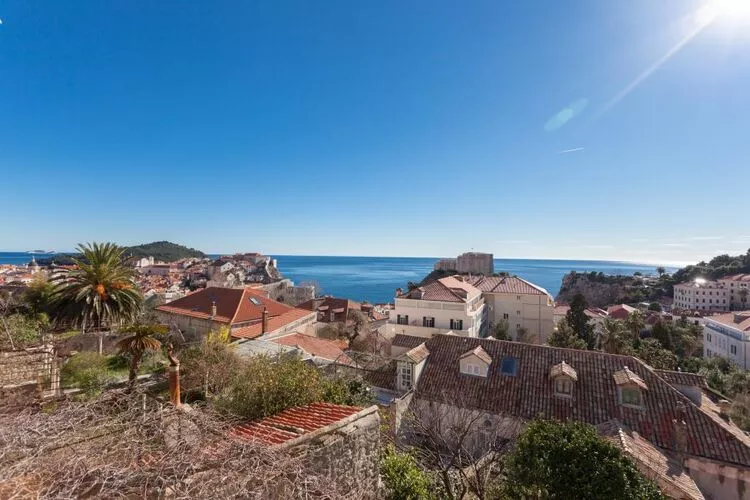 Villa Iveta - Two-Bedroom Apartment with Terrace and Sea View (Nikša)