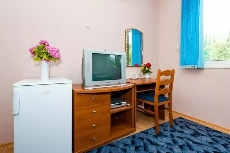 Apartments Dubelj - Twin Room - 2 ( Šimun )-Slaapkamer