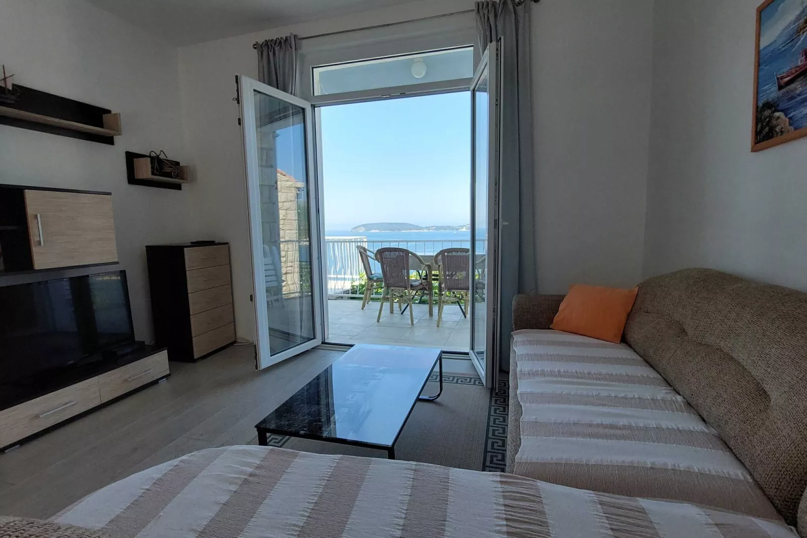 Apartments Matea - Two-Bedroom Apartment with Sea View and Balcony  - (Štikovica)-Woonkamer