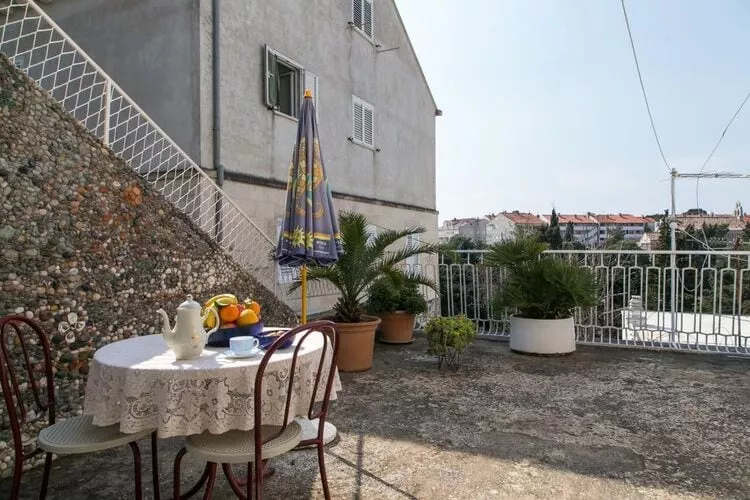 Plavi Zal Apartment - One Bedroom Apartment with Two Terraces-Terras