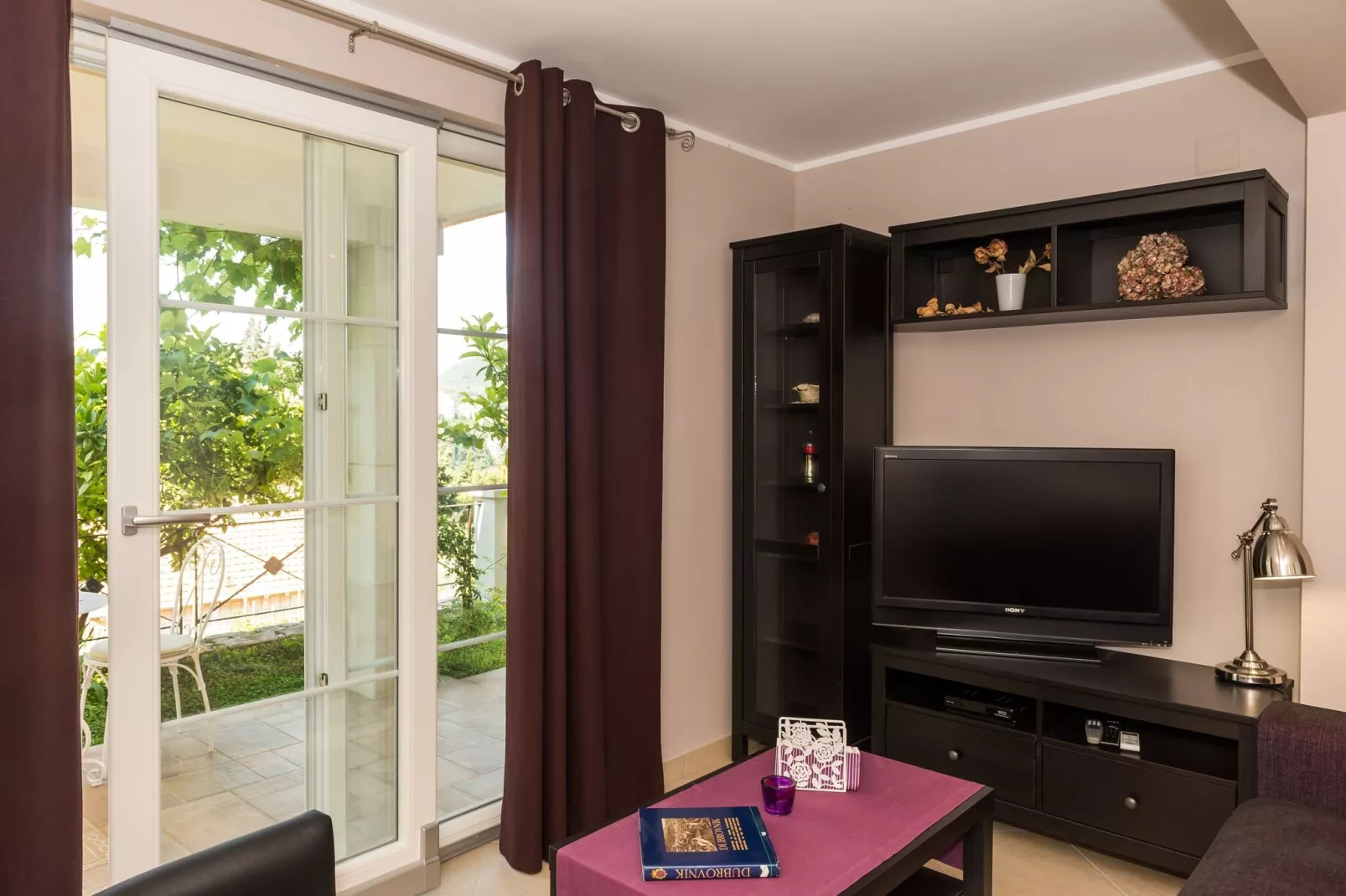 Apartments Gaura - Comfort One-Bedroom Apartment with Terrace