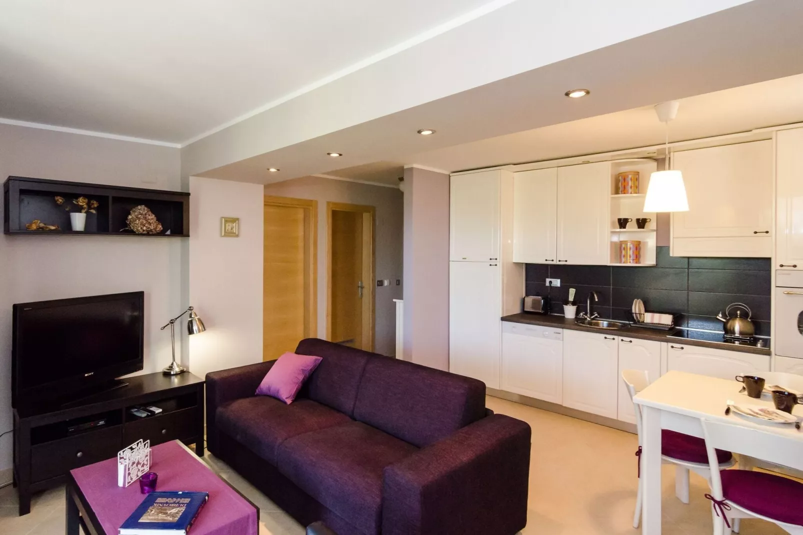 Apartments Gaura - Comfort One-Bedroom Apartment with Terrace-Woonkamer