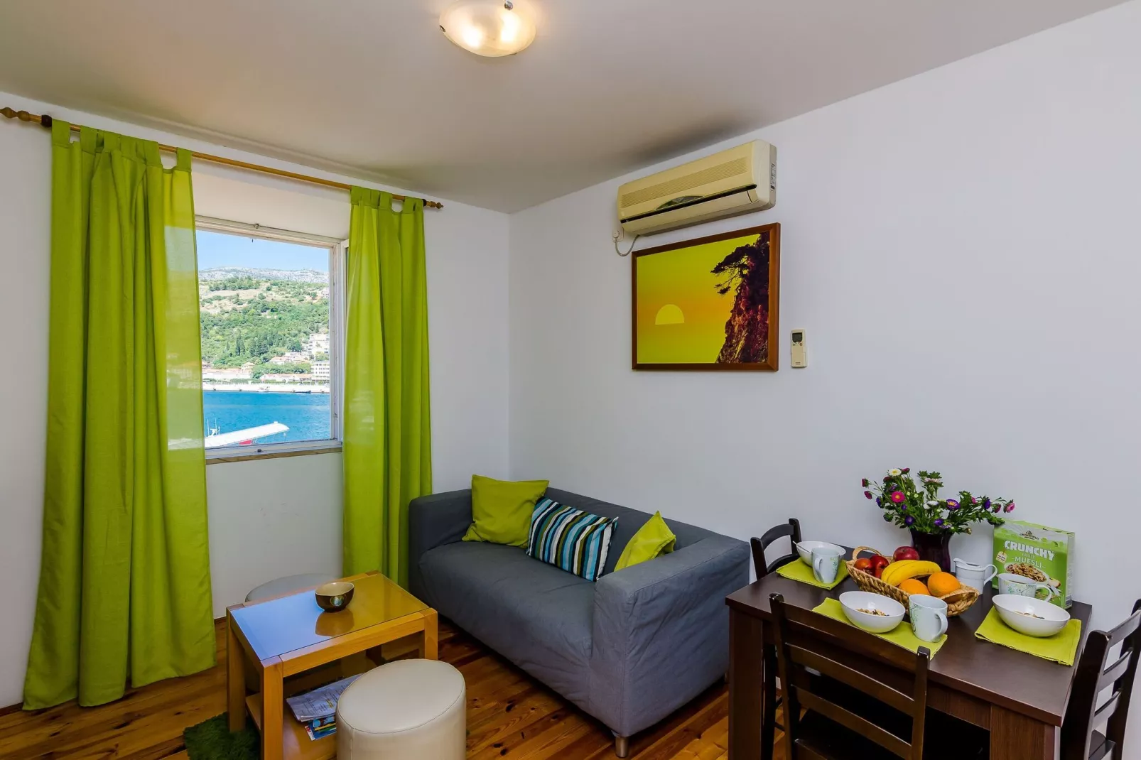 Orka Apartments - Apartment (3 Adults)-Woonkamer