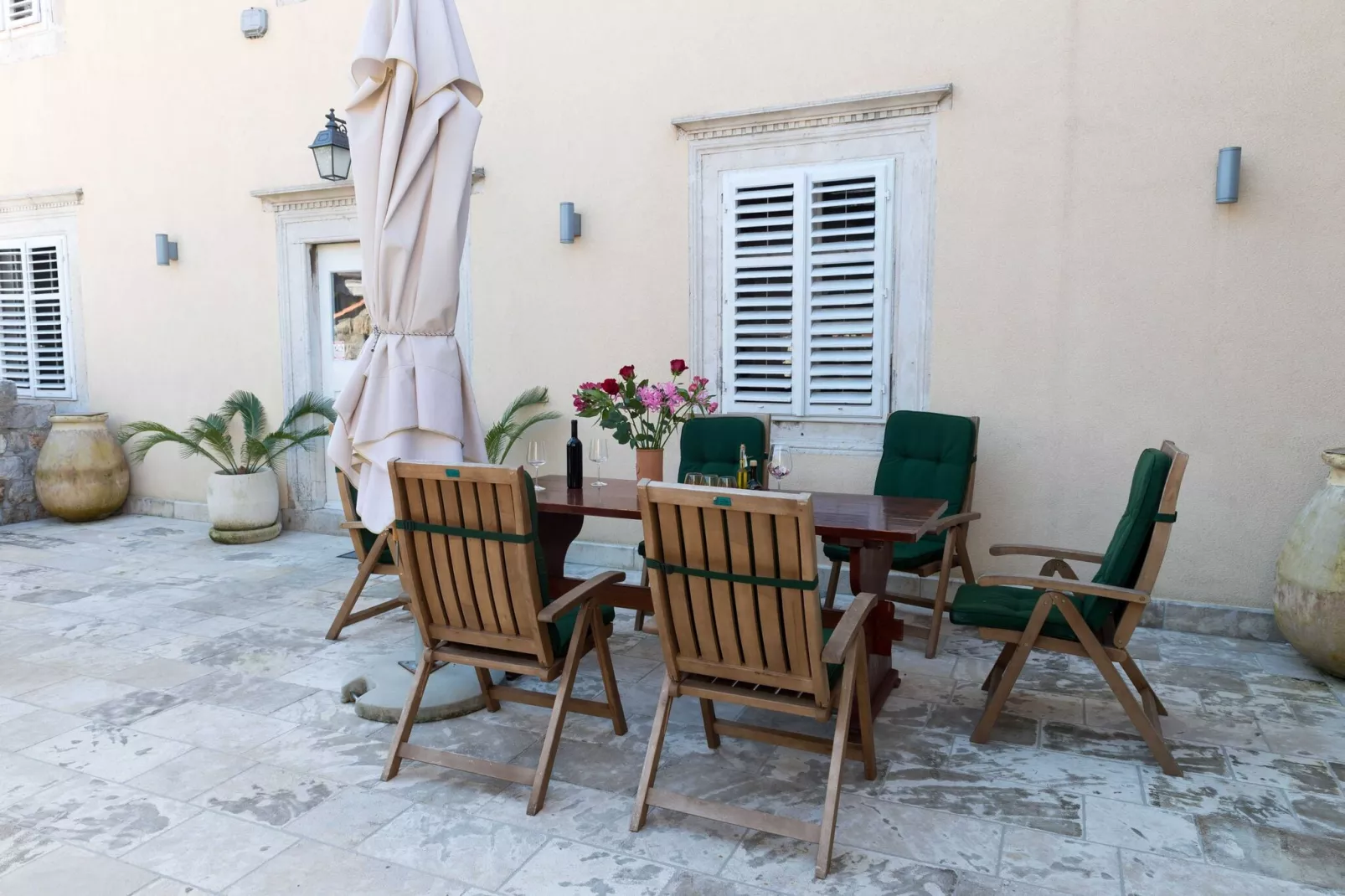 Orka Apartments - Studio (2 Adults)-Terras