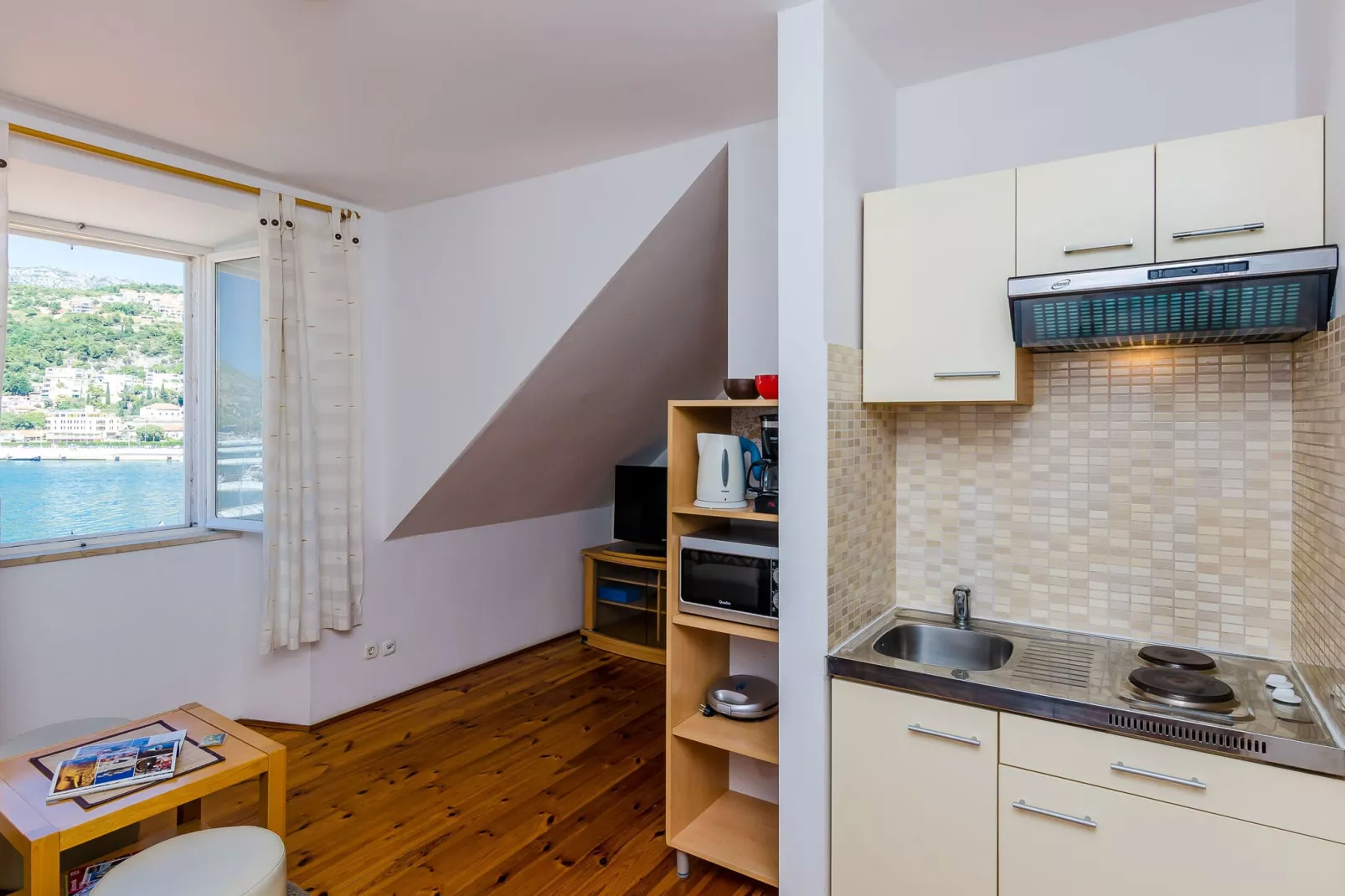 Orka Apartments - One-Bedroom Apartment (3 Adults)-Keuken