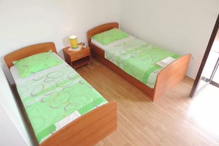 Apartments Travarevic - Two-Bedroom Apartment (4 Adults) No1-Slaapkamer