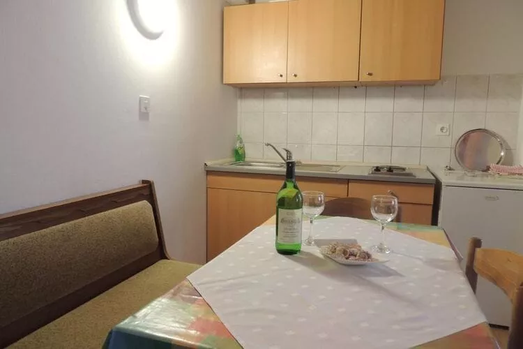 Apartments Travarevic - Two-Bedroom Duplex (6 Adults)