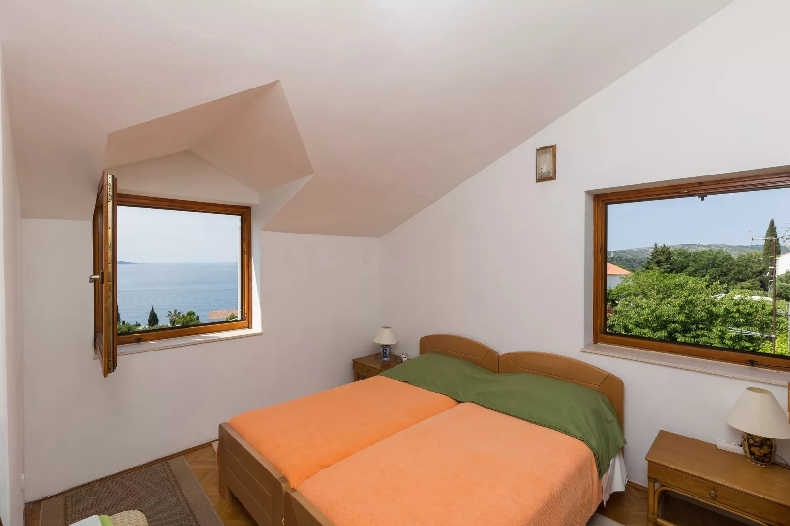 Apartments Kisic - Two-Bedroom Apartment with Balcony and Sea View(potkrovlje)-Slaapkamer