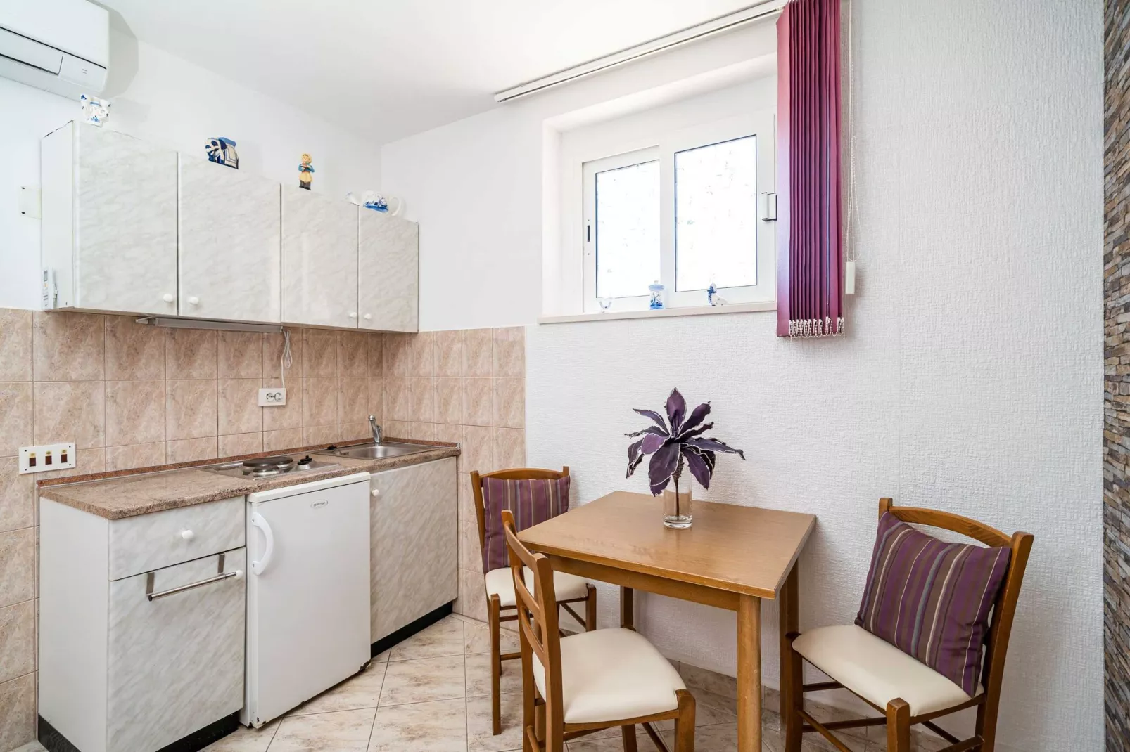 Apartments Nikolina (LU) - Studio (3 Adults)-Keuken