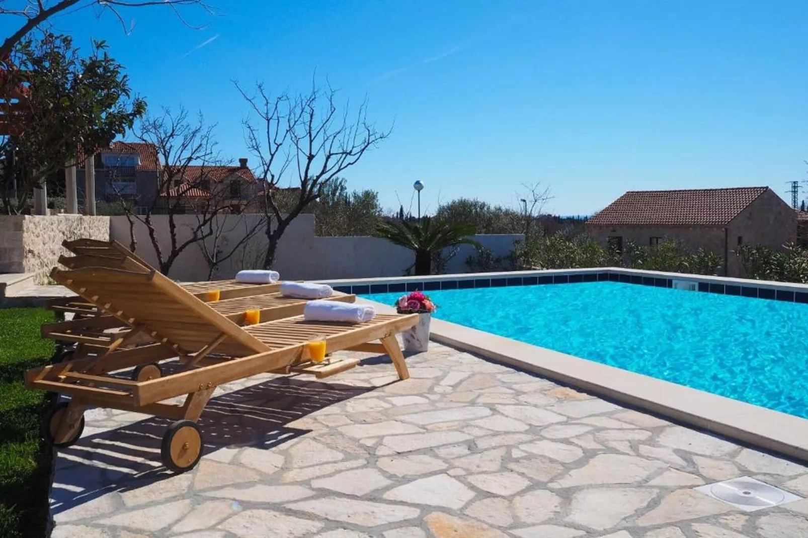 Villa Antonija - Four-Bedroom Villa with Terrace and Private Pool-Zwembad