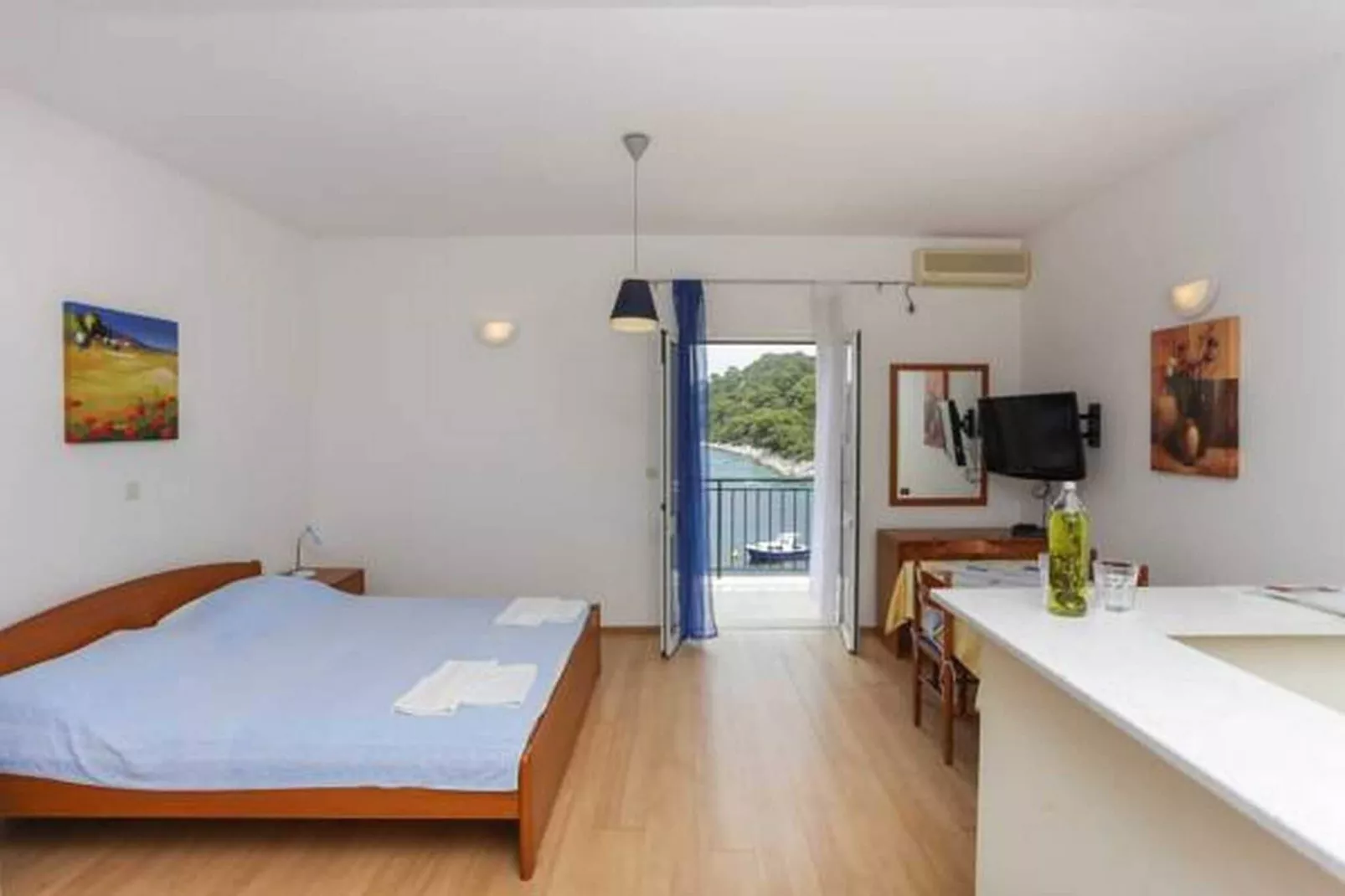 Apartments Posta - Comfort Studio with Balcony and Sea View - Apartman 1