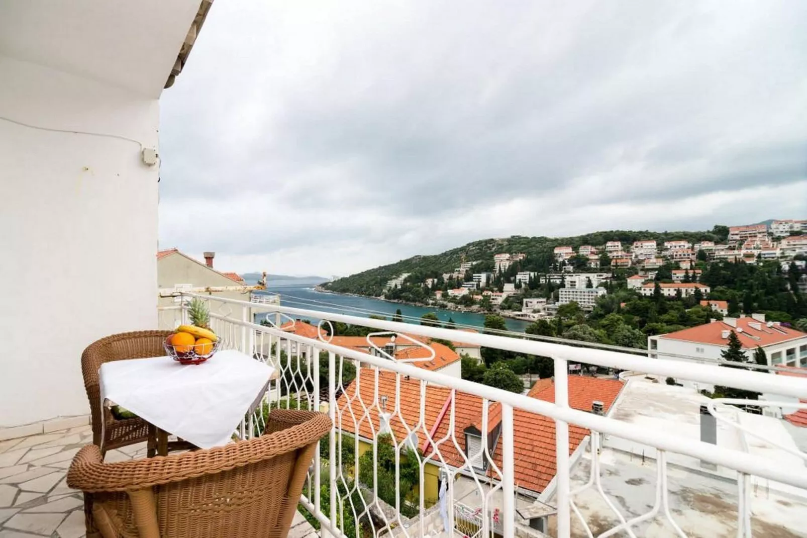 Apartments Marieta - Two-Bedroom Apartment with Balcony and Sea View