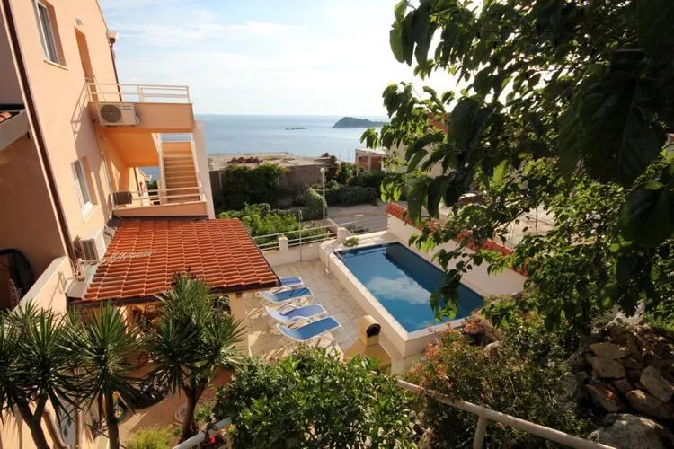 Apartment Ana - Four Bedroom Apartment with Terrace, Sea View and Private Pool-Zwembad