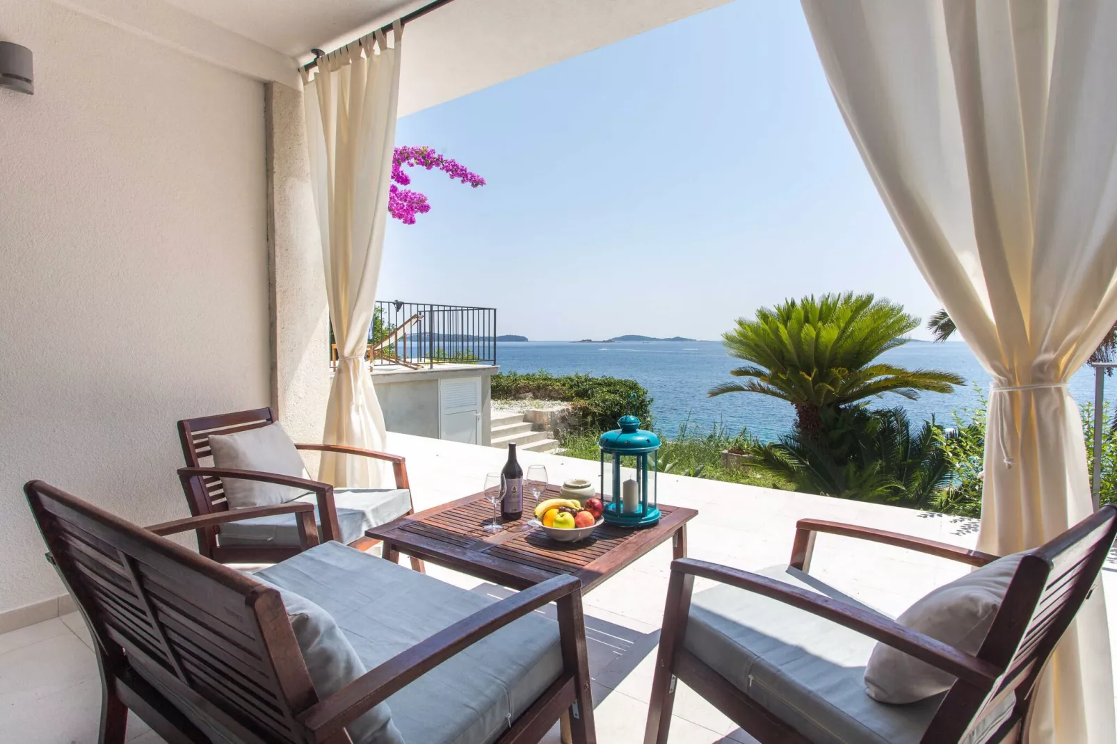 Villa Mirjana - One Bedroom Apartment with Terrace and Sea View (Palma)-Terras