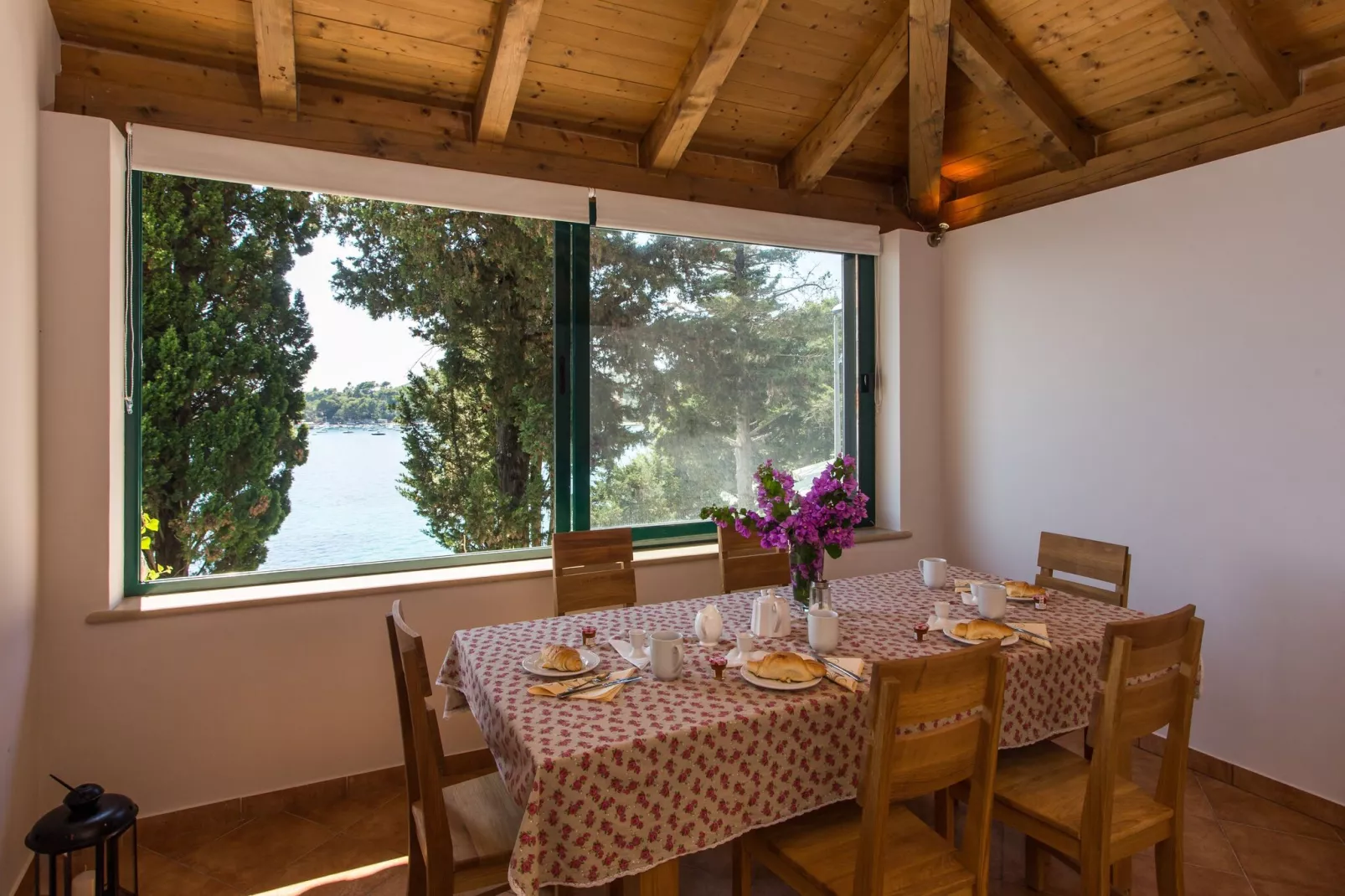 Villa Mirjana - One Bedroom Apartment with Terrace and Sea View (Naranča)-Eetkamer