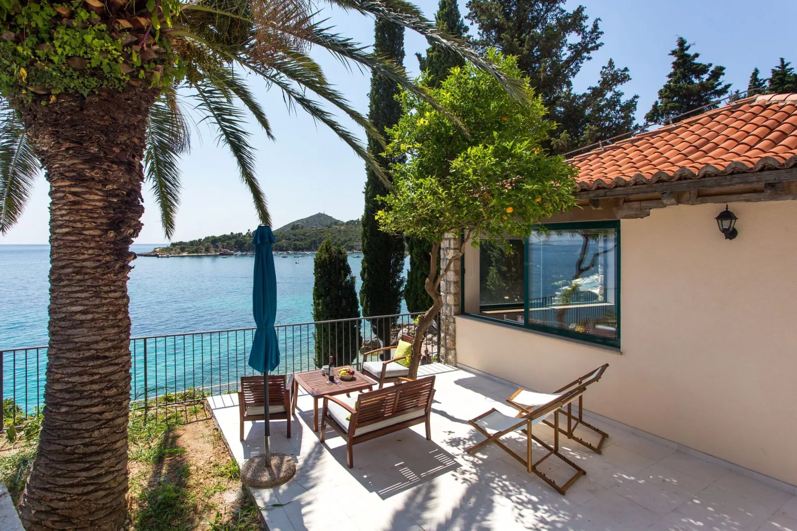 Villa Mirjana - One Bedroom Apartment with Terrace and Sea View (Naranča)-Buitenlucht