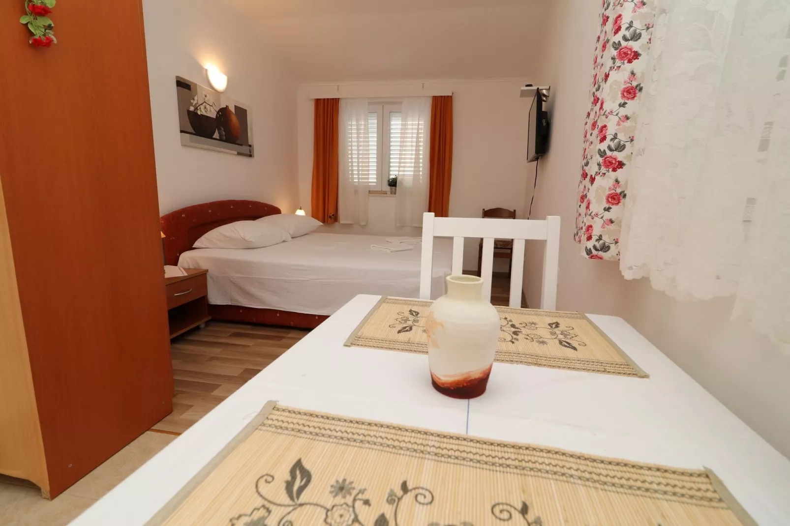 Apartments Sergej-Standard Studio apartment with Terrace and Sea View ( Nataša )-Slaapkamer