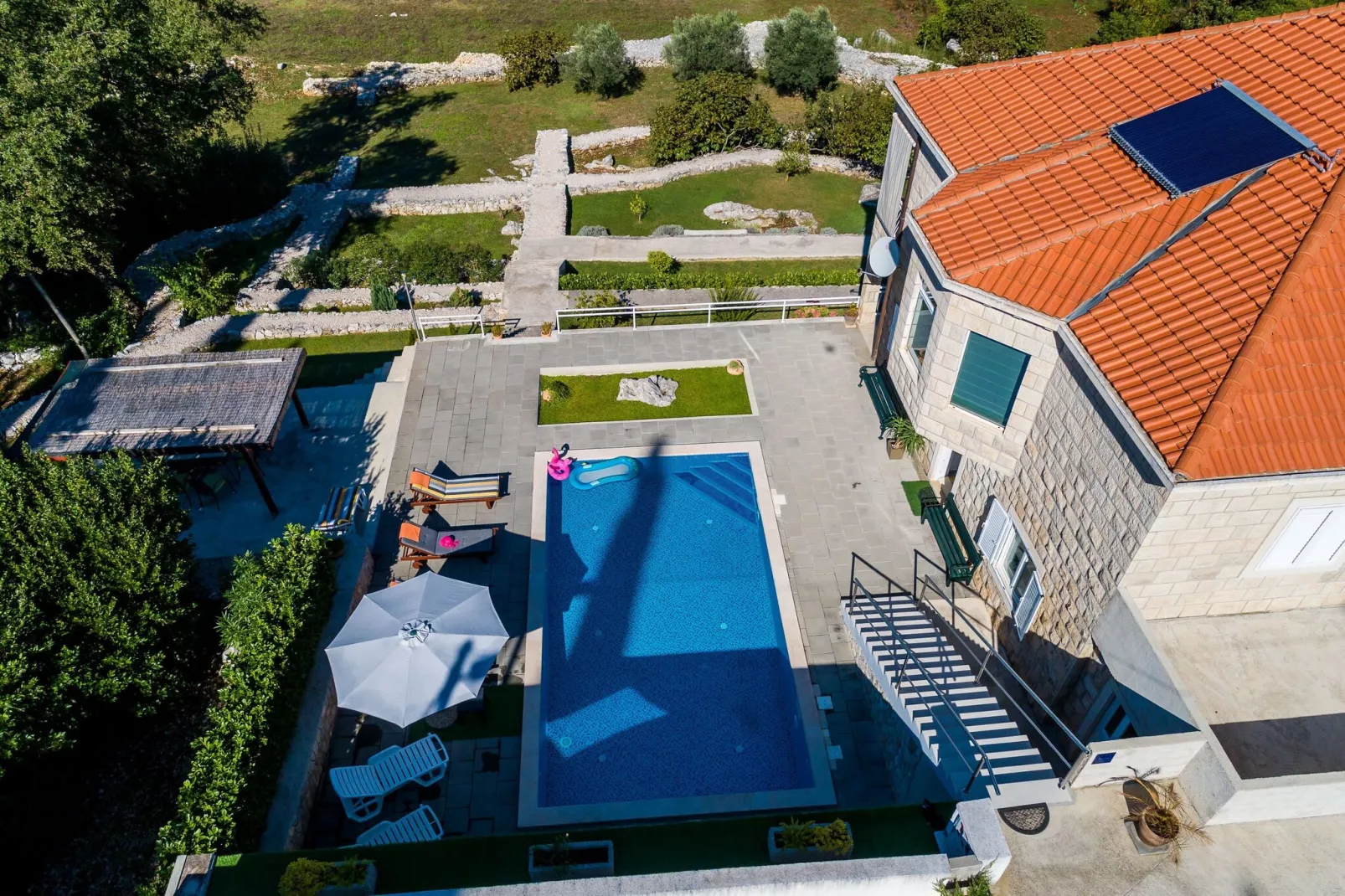 Villa Oasis Cypress - Three Bedroom Villa with Terrace and Swimming Pool-Uitzicht