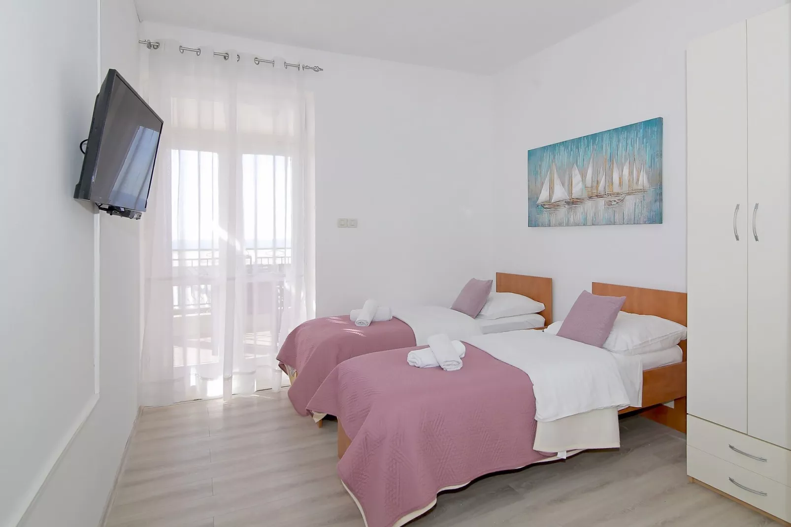 Apartments Isabora - Two-Bedroom Apartment with Terrace and Partial Sea View (Nea)-Slaapkamer