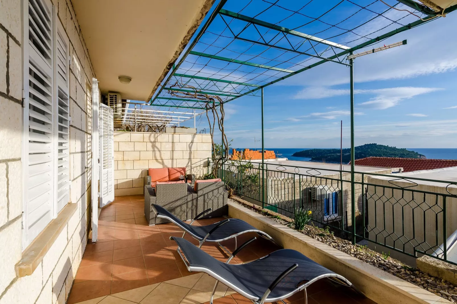 Apartments Isabora - Two-Bedroom Apartment with Terrace and Sea View (Nea)-Terras