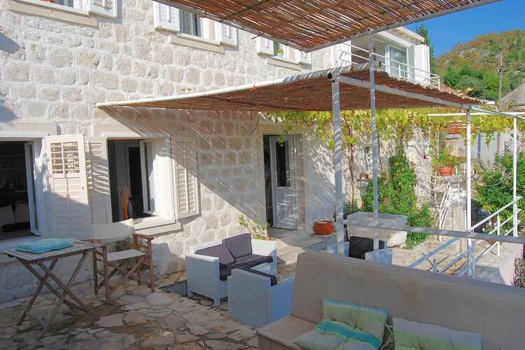 Villa Tony - Five Bedroom Villa with Terrace, Swimming Pool and Sea View-Terras