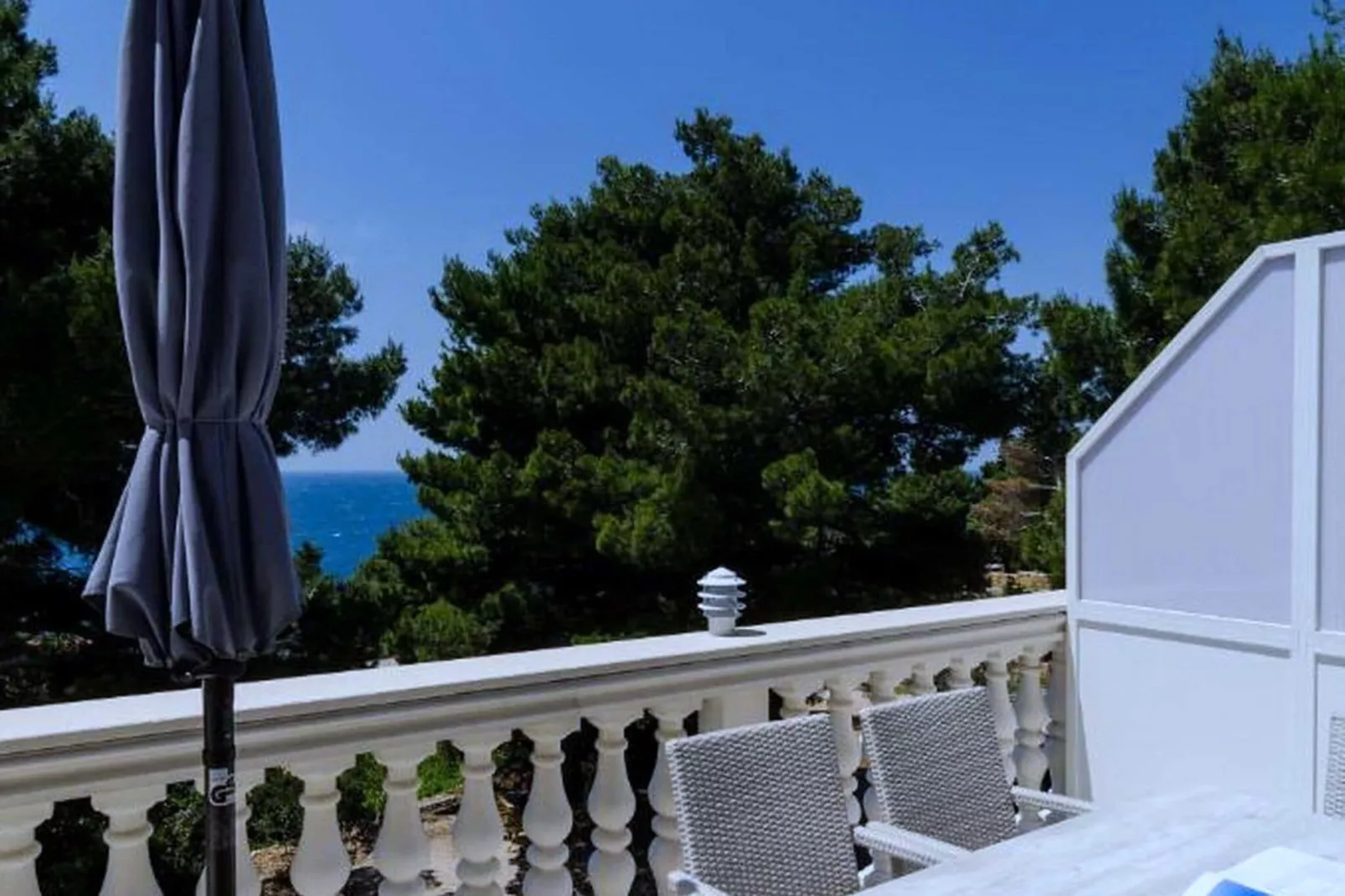 Apartments Villa Dingač- Borak - Standard One Bedroom Apartment with Balcony and Sea View No. 3-Buitenlucht