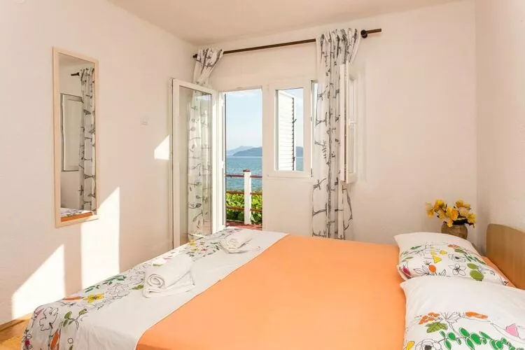 Apartments Stipo - Comfort Two Bedroom Apartment with Balcony and Sea View (A2)-Slaapkamer