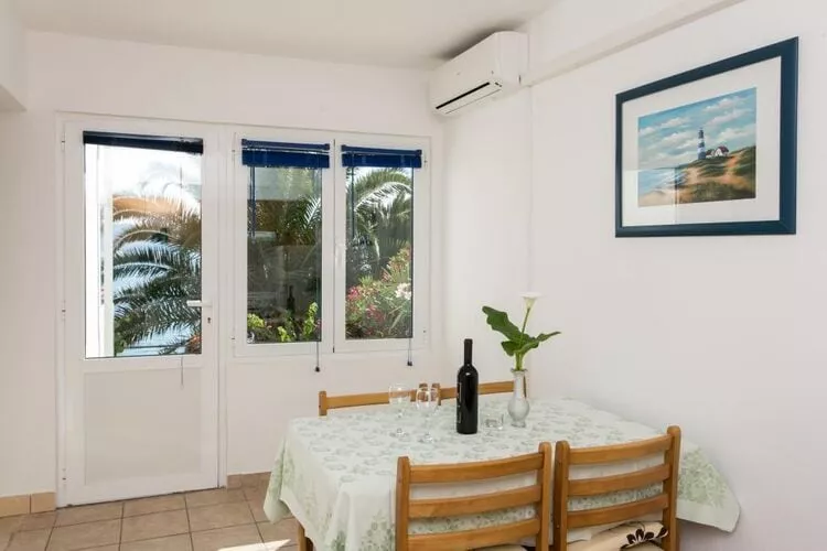 Apartments Stipo - Two Bedroom Apartment with Balcony and Sea View (A3)-Binnen