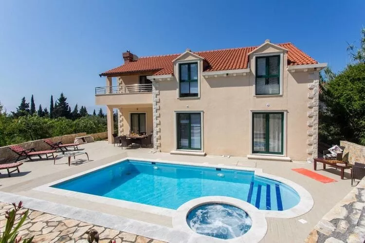 Villa Avoca - Four Bedroom Villa with Swimming Pool-Buitenlucht