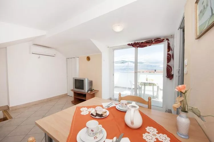 Apartments Jasenka - Studio Attic with Terrace and Sea View A2 - (ST)-Binnen