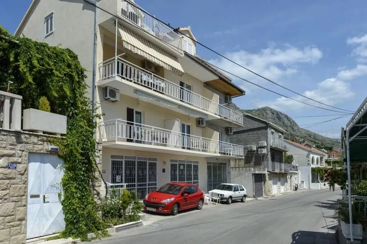 Apartments Botica- Studio Apartment with Balcony and Sea View-Buitenlucht