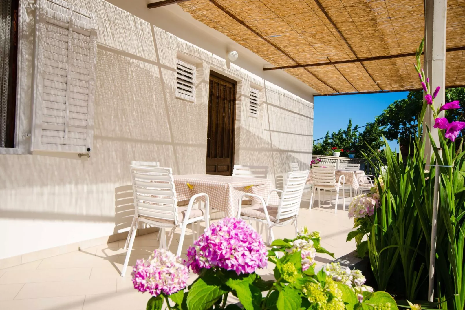 Guest House Rooms Rose- Comfort Double Room with Balcony and Sea View-Buitenlucht