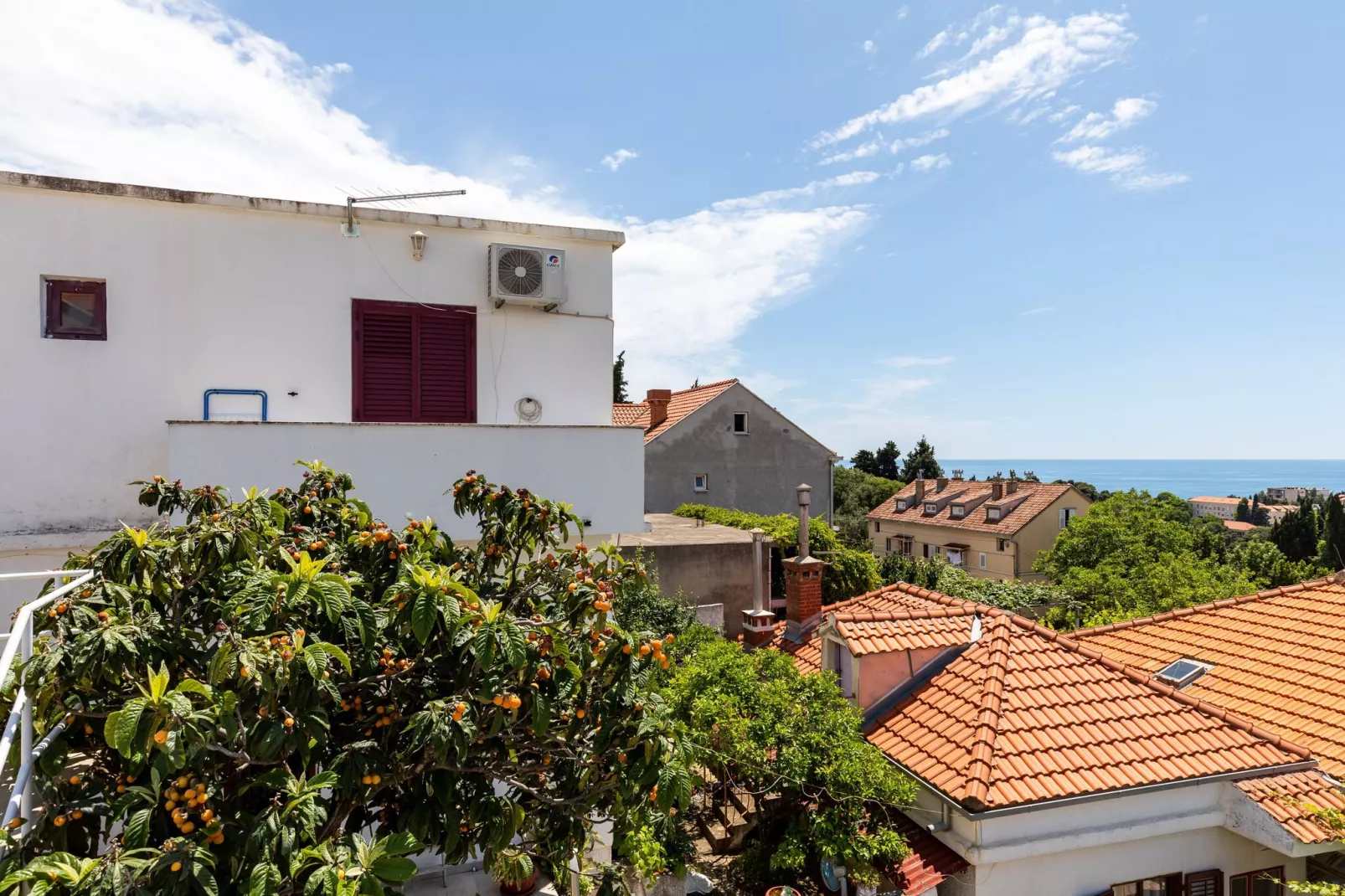 Apartments Franka - One Bedroom Apartment with Balcony and Sea View (A2+1)-Buitenlucht