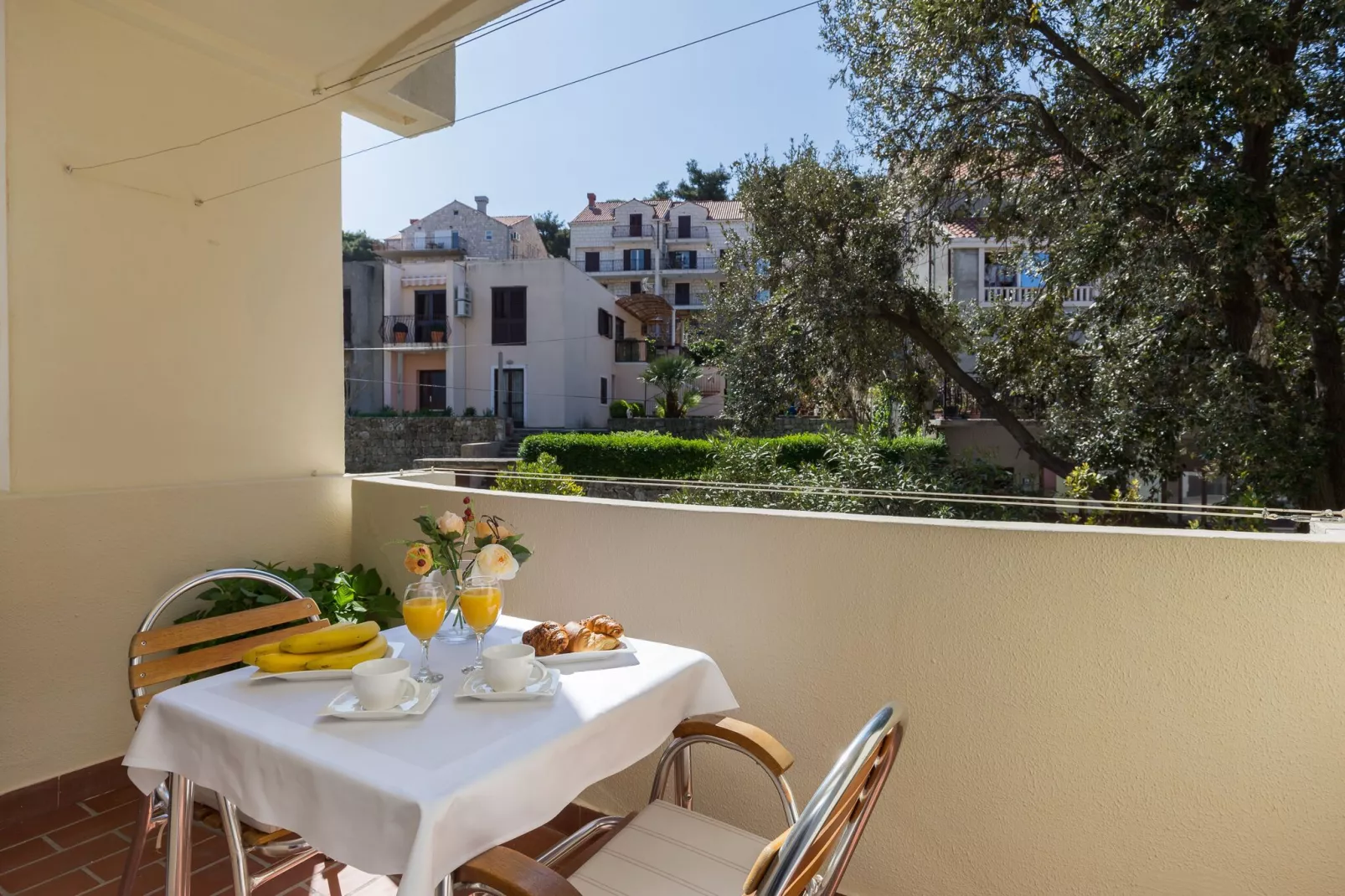 Apartment Fiorella - One Bedroom Apartment with Terrace and City View-Terras