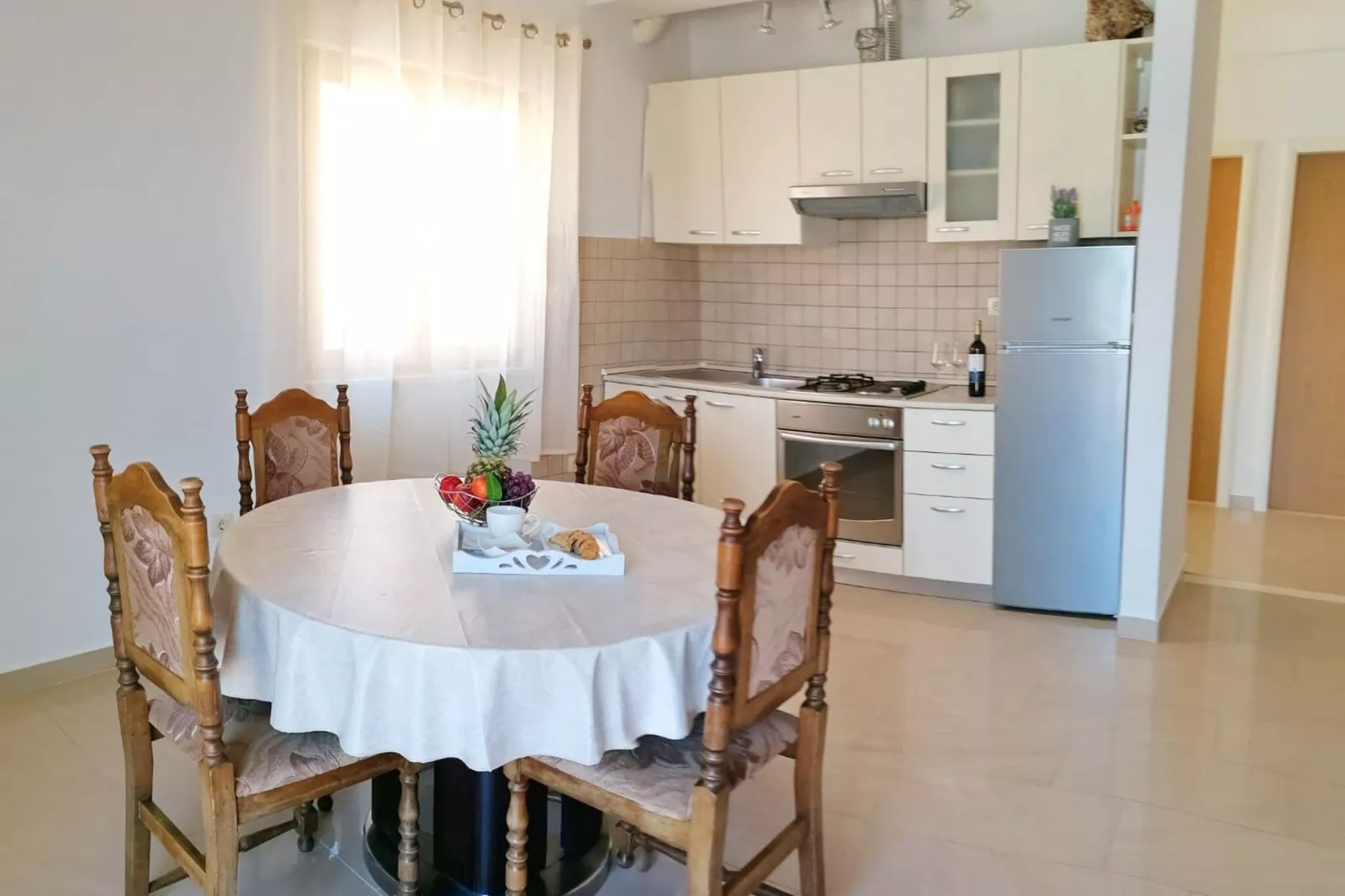 Holiday Home Blue Dream - Two Bedroom Apartment with Terrace and Sea View (A2)-Eetkamer