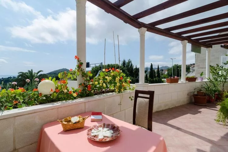 Apartments Mamma Mia - Comfort One Bedroom Apartment with Terrace