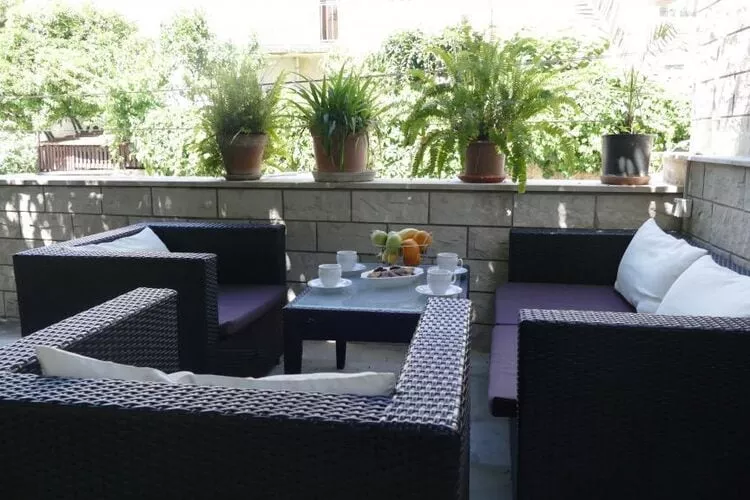 Apartment Wild Orange- One Bedroom Apartment with Terrace-Terras