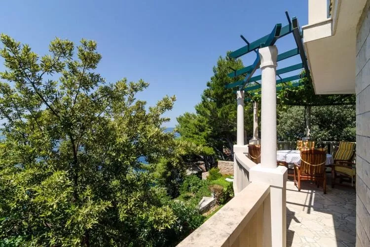 Apartments Plavac Mali- Three Bedroom Apartment with Terrace and Sea View-Terras