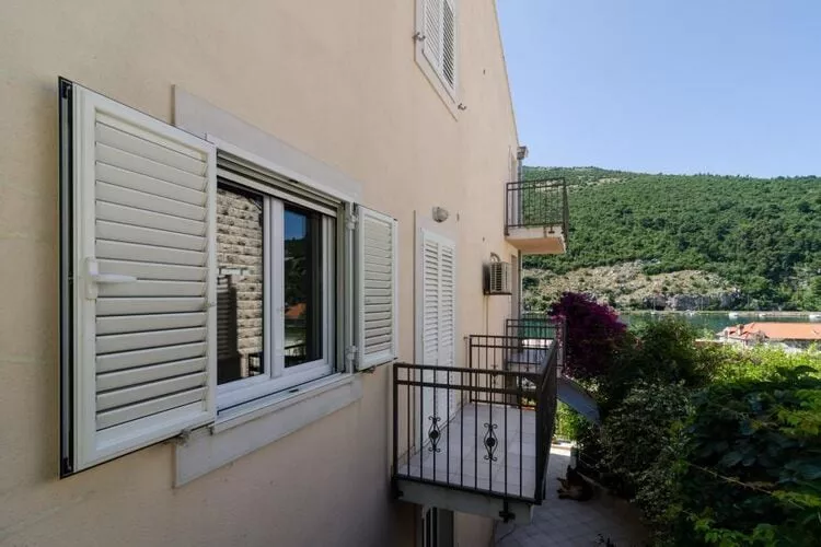 Apartment Marela- One Bedroom Apartment with Balcony and Sea View-Terrasbalkon