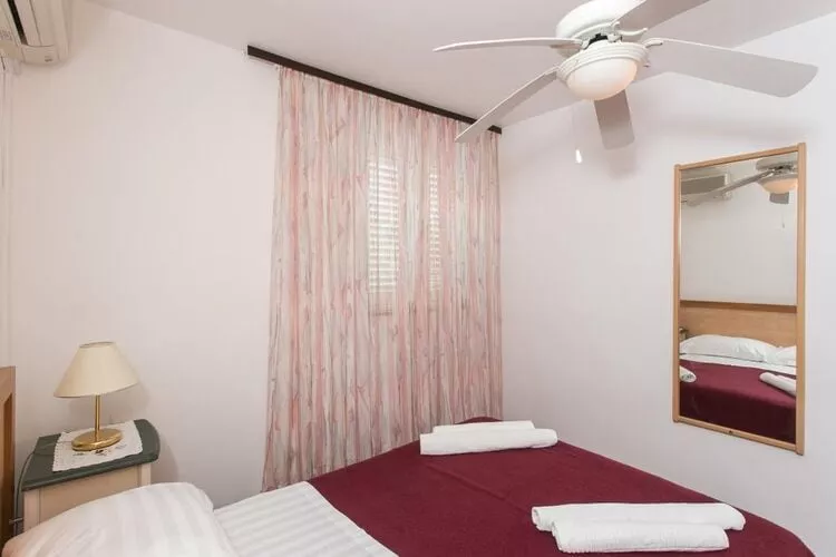 Guest House Kusalo - Standard Double Room with Patio (Soba 6)