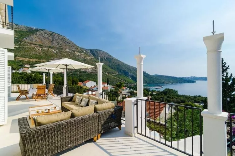 Villa Orlando - Five Bedroom Villa with Swimming Pool and Sea View-Terras