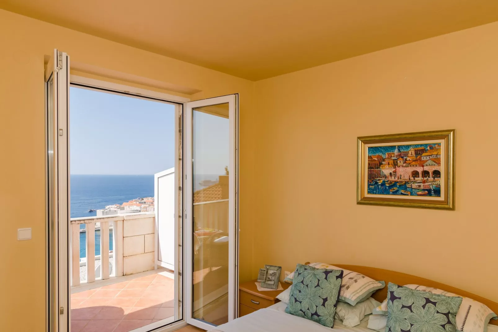 Apartments Bonavista - Superior Two Bedroom Apartment with Balcony and Sea View (A1)-Slaapkamer