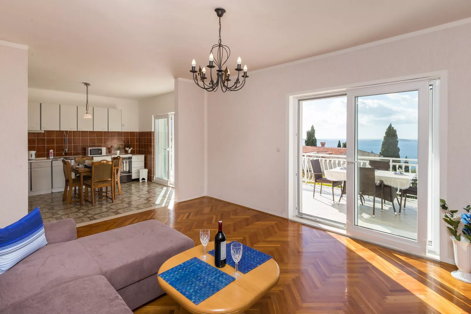 Apartments Villa Enzian - Standard Two Bedroom Apartment with Terrace and Sea View-Keuken