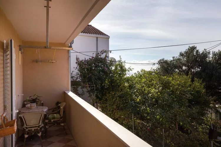 Apartment Jele - Two Bedroom Apartment with Balcony and Garden View-Terrasbalkon