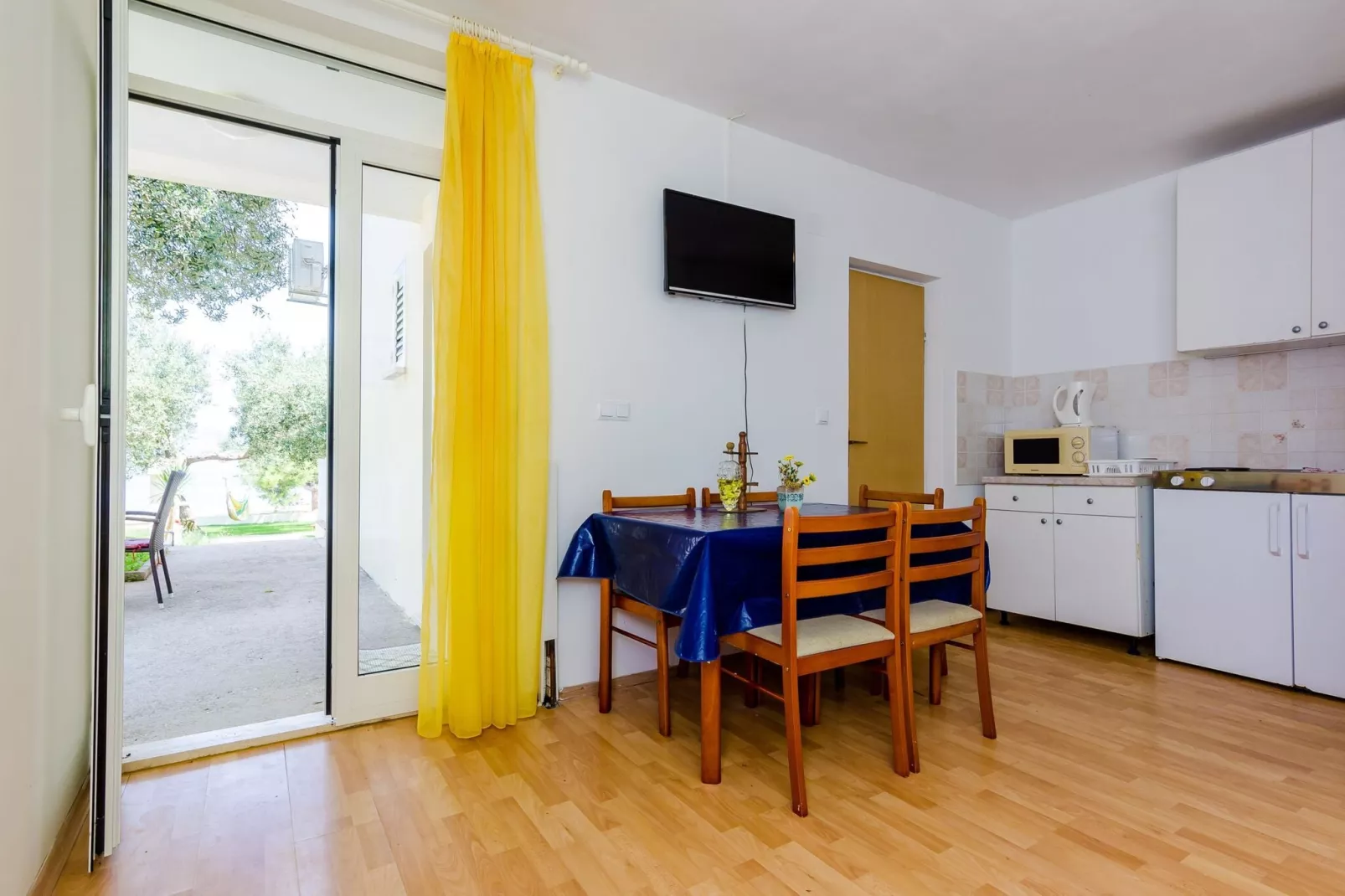 Apartments Glavor - One Bedroom Apartment with Terrace and Sea View (A1)