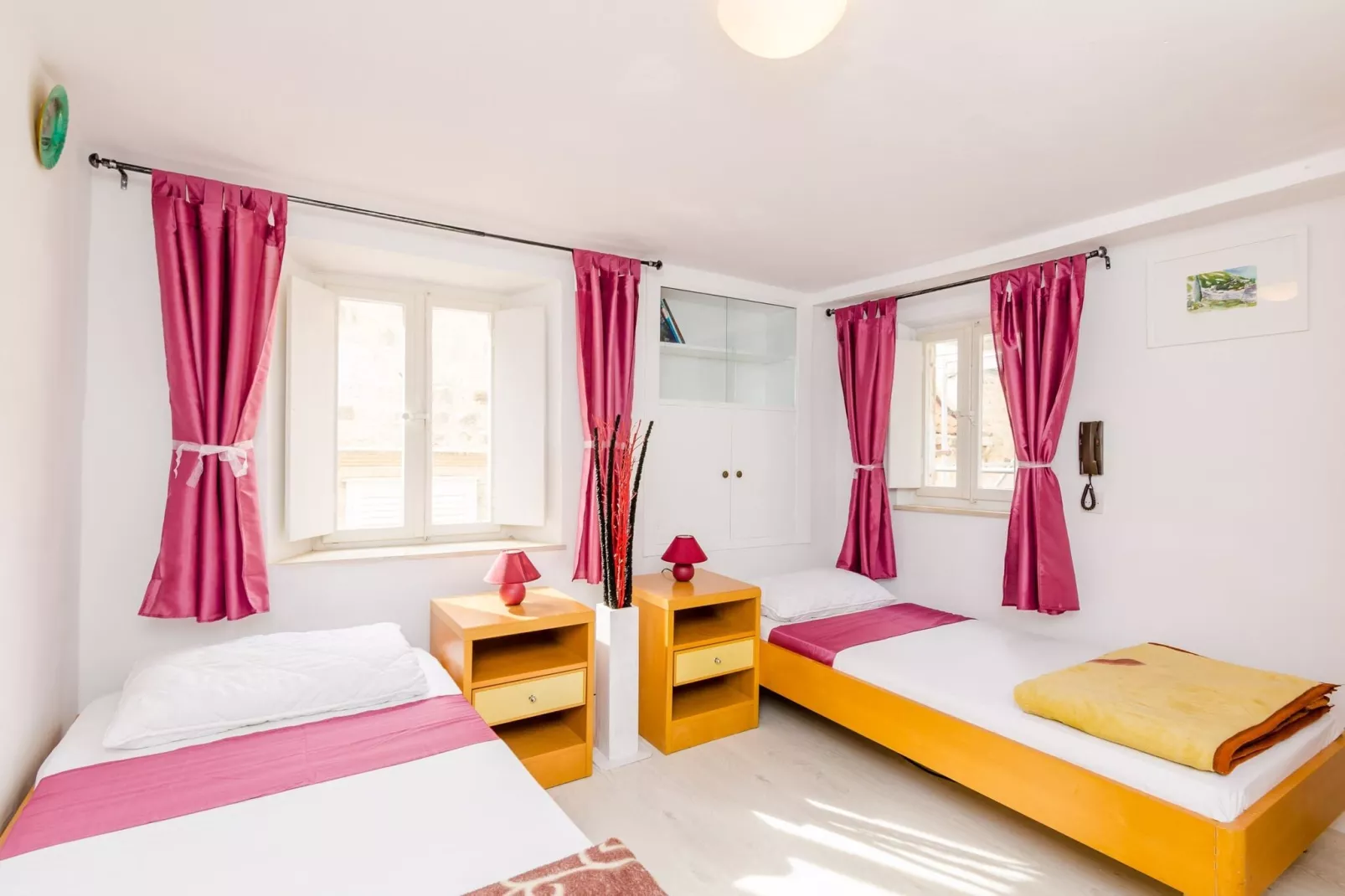 Rooms Jozomare - Twin Room with Shared Bathroom (3rd Floor)-Binnen