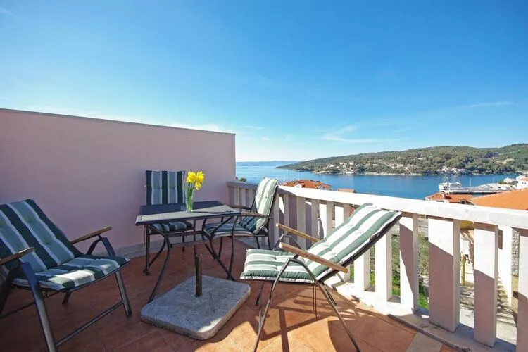 Apartments Villa Rose - Standard Studio with Sea View  and shared Terrace (A2 bijeli)-Terras