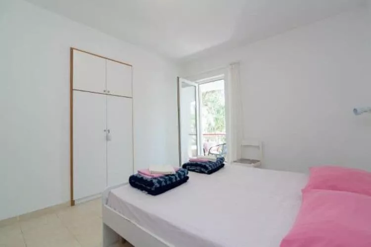 Apartments Boguvila - Two-Bedroom Basic Apartment with Terrace (A1) - (ST)