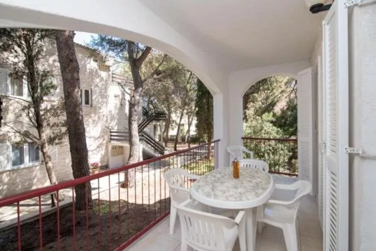 Apartments Boguvila - Two-Bedroom Family Apartment with Terrace (A2) - (ST)