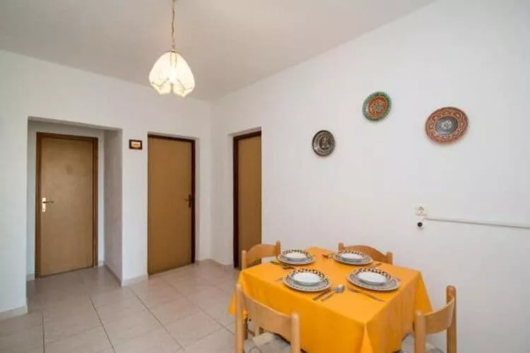 Apartments Boguvila - Two-Bedroom Family Apartment with Terrace (A2) - (ST)